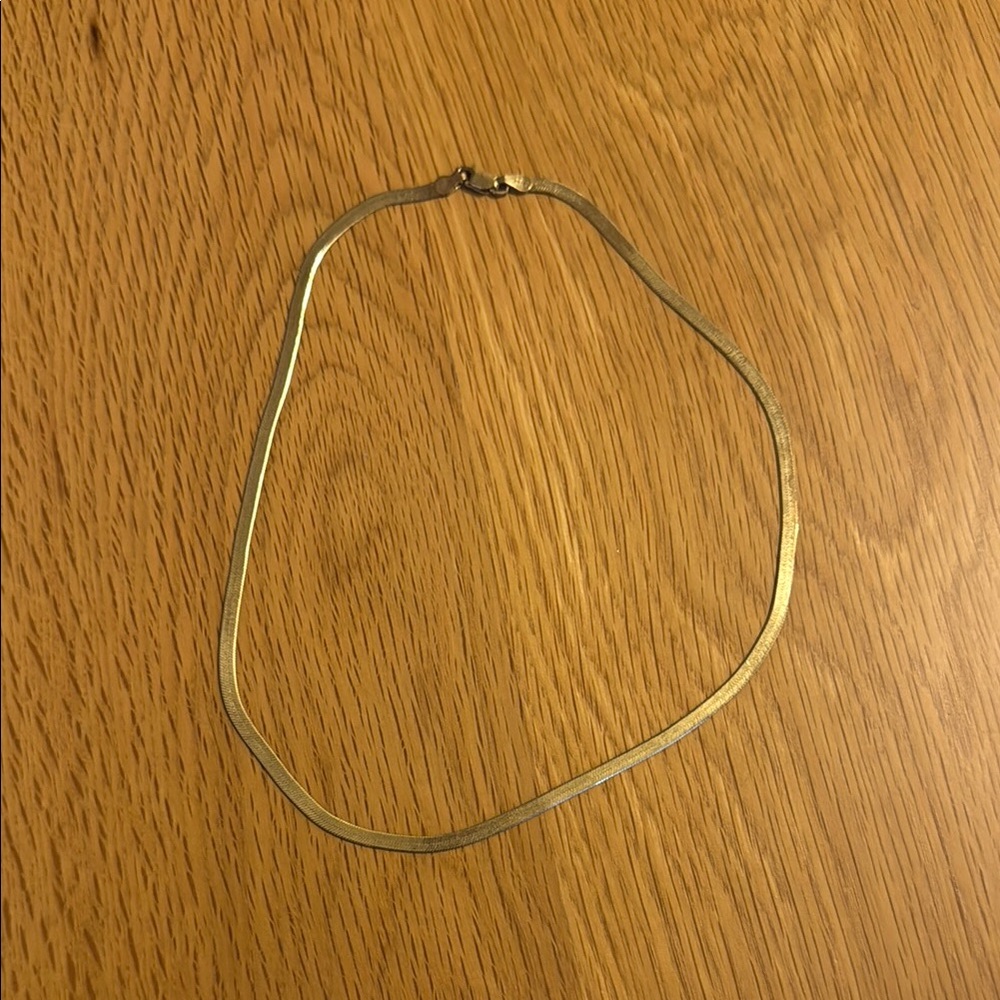 Elegant Gold Necklace